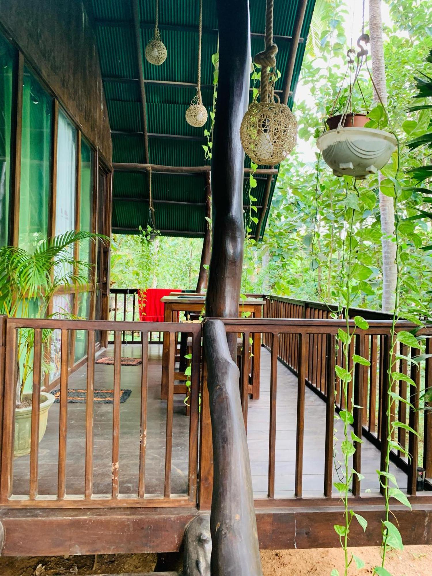 Nature World Jungle Paradise Udawalawe Room photo
